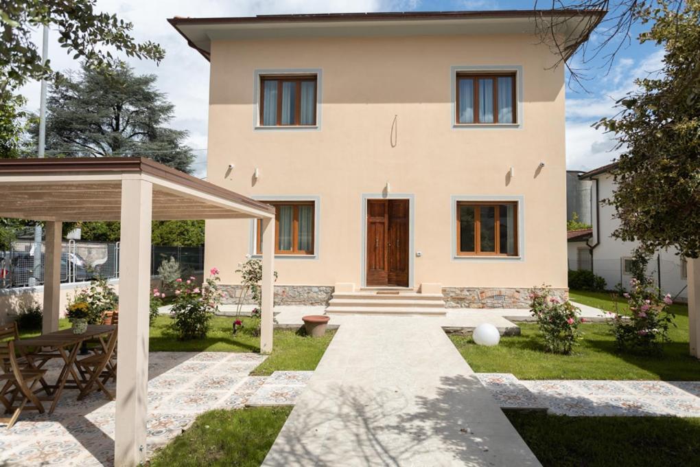 Villa Rosa Antica Lucca Bagian luar foto