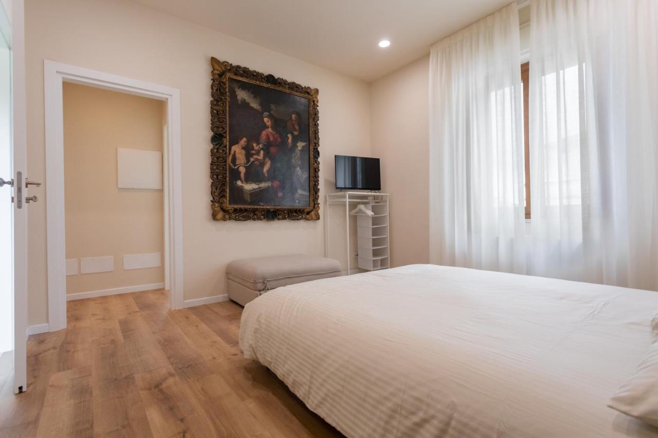 Villa Rosa Antica Lucca Bagian luar foto